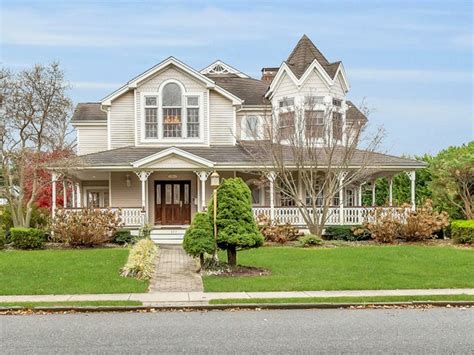 East Rutherford Homes for Sale $549,695. . Casas de venta en nj